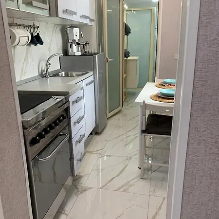 Nennella A Spaccanapoli *